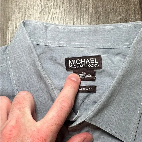 Michael Michael Kors Tailored Fit Double Pocket Long Sleeve Button Down - XL - Picture 6 of 8